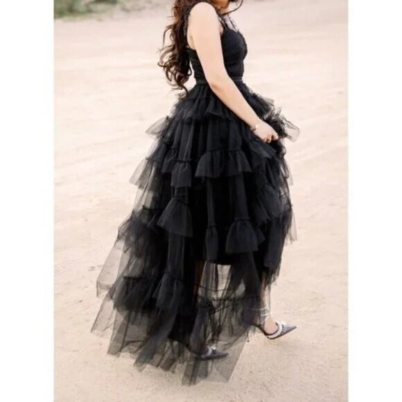 BETSY & ADAM Tiered Ruffle Tulle Gown in Black Size US 4 - Picture 10 of 13